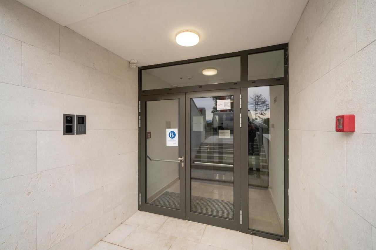 Apartament Mannequin: Sea View, Private Parking In The Garage Rijeka Zewnętrze zdjęcie